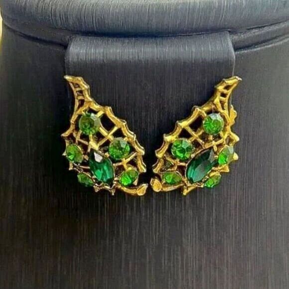 Vintage MCM Emerald Green & Gold Rhinestone Clip Earrings - Picture 1 of 9